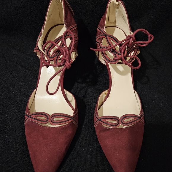 Nine West Burgundy Mayeff Ankle Tie Pump - Size 9M - Picture 4 of 10